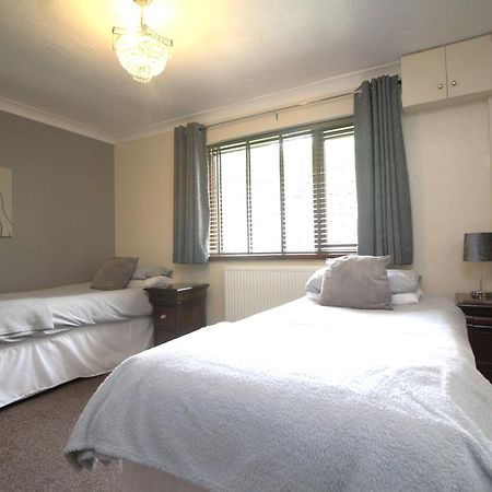 Highfields Holidays Bed & Breakfast Peterborough Esterno foto
