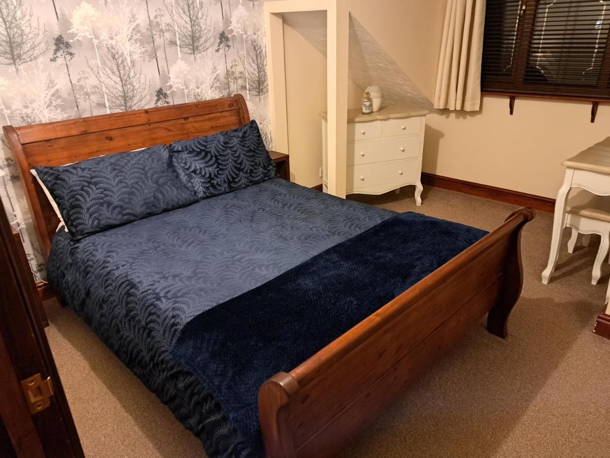 Highfields Holidays Bed & Breakfast Peterborough Esterno foto